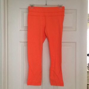 Lululemon capris size 2